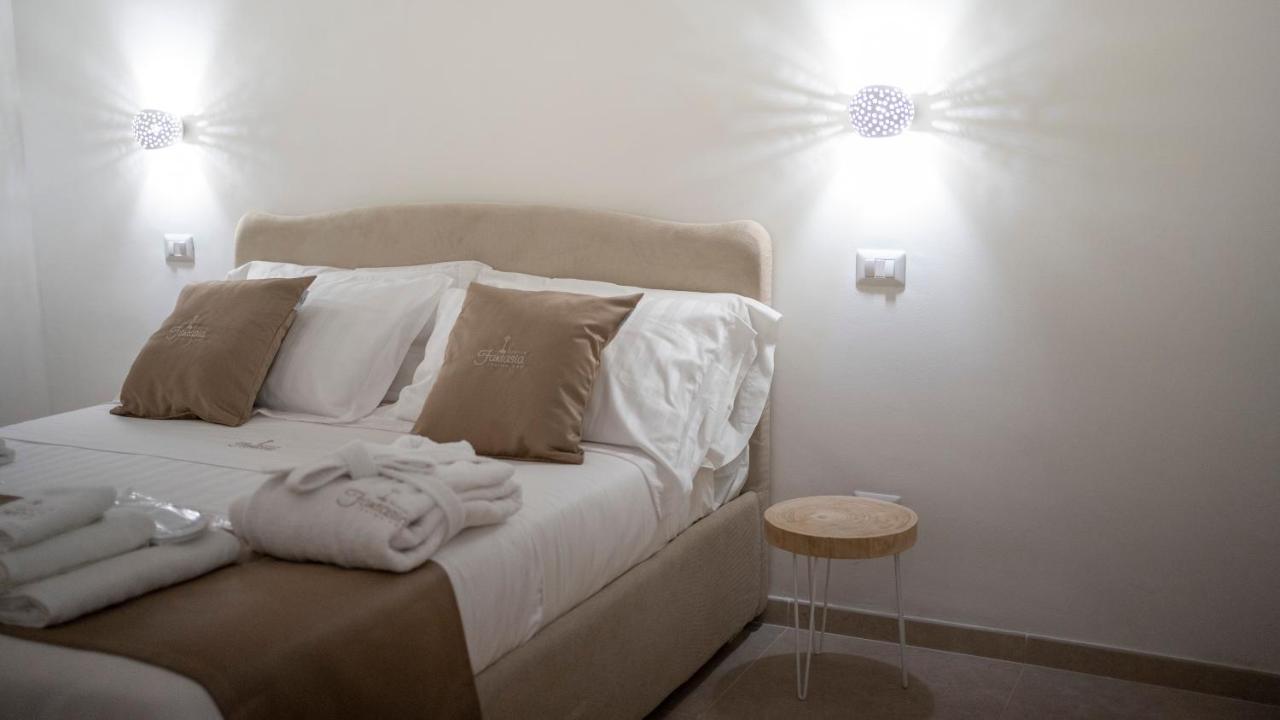 Dimora Fantasia Charme B&B Bari Exterior foto